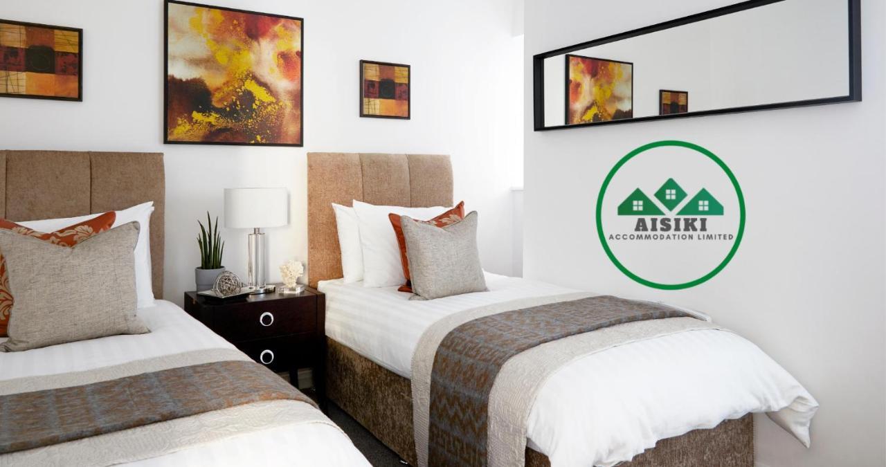 Aisiki Living: Flexible Apartments with Free Wi-Fi and Parking Watford  Exterior photo